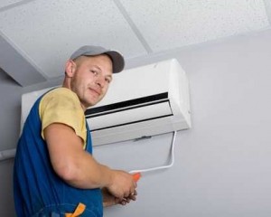 Dịch vụ vệ sinh máy lạnh Quận 11 trọn gói - giá rẻ siêu tiết kiệm